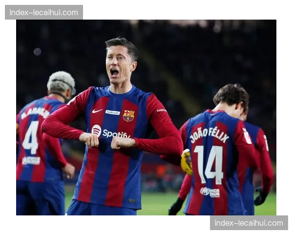 赫罗纳客场2-1绝杀阿拉维斯，继续稳居积分榜前三