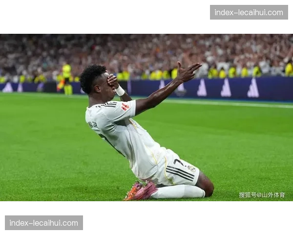 评论：VAR介入越位判罚，是否正在扼杀高位防线战术的冒险精神？